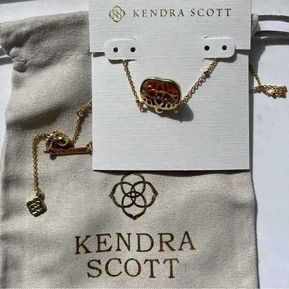 🎃✨Kendra Scott Pumpkin Gold Short Pendant Necklace New 🎃✨ - Picture 3 of 6